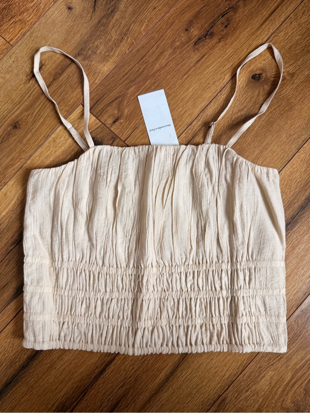 NWT Abercrombie & Fitch Cream Cropped Top Size Medium